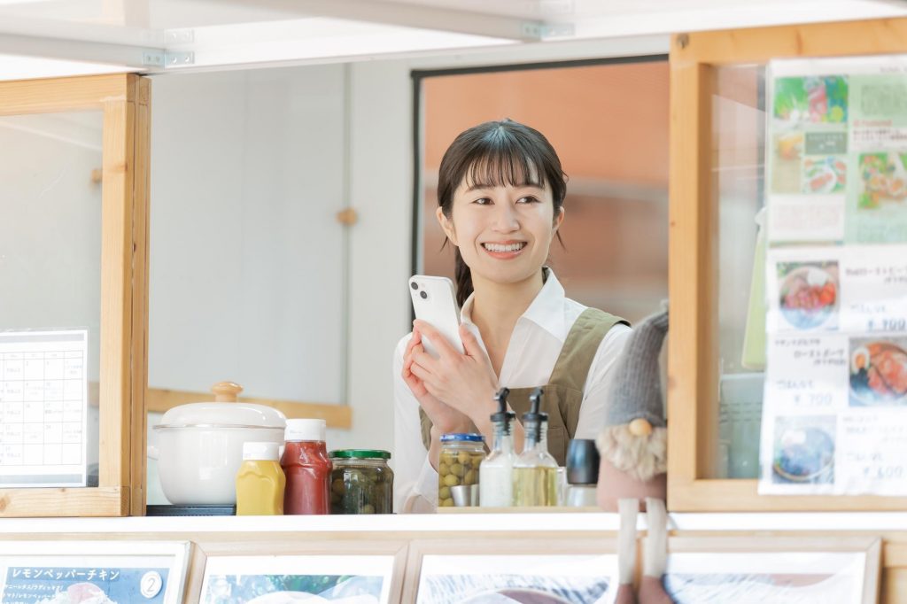 キッチンカーで飲食店を開業する際の資金の集め方