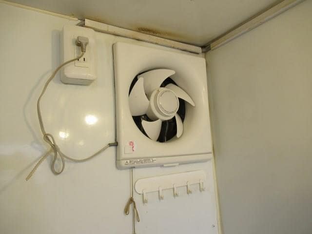 キッチンカー装備 換気扇