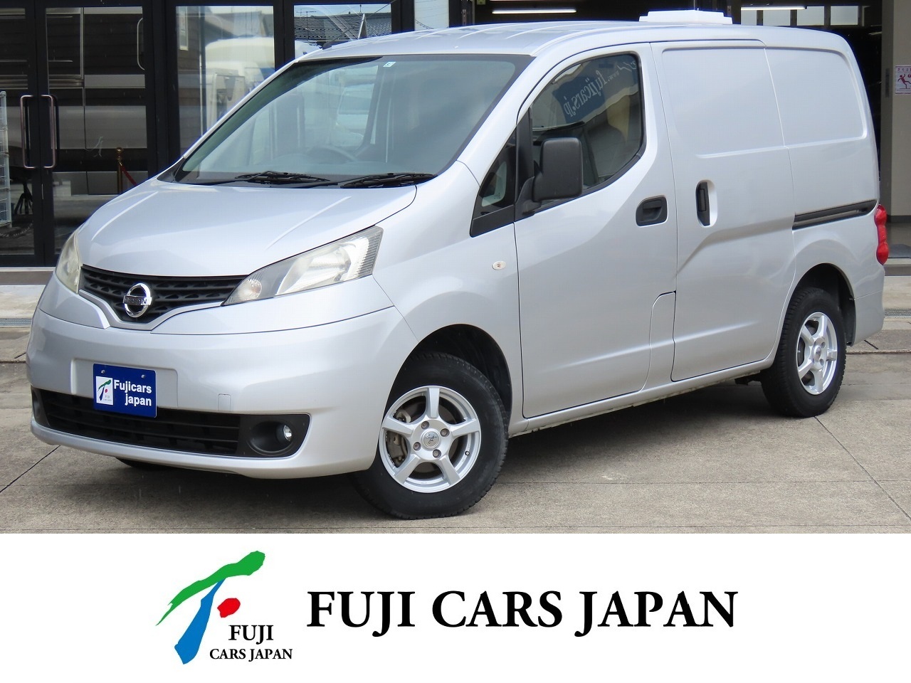 NV200バネット 移動販売車キッチンカー自社新規架装モデル