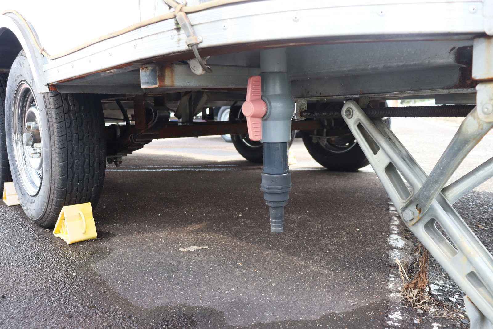 キャンピングカー トレーラー