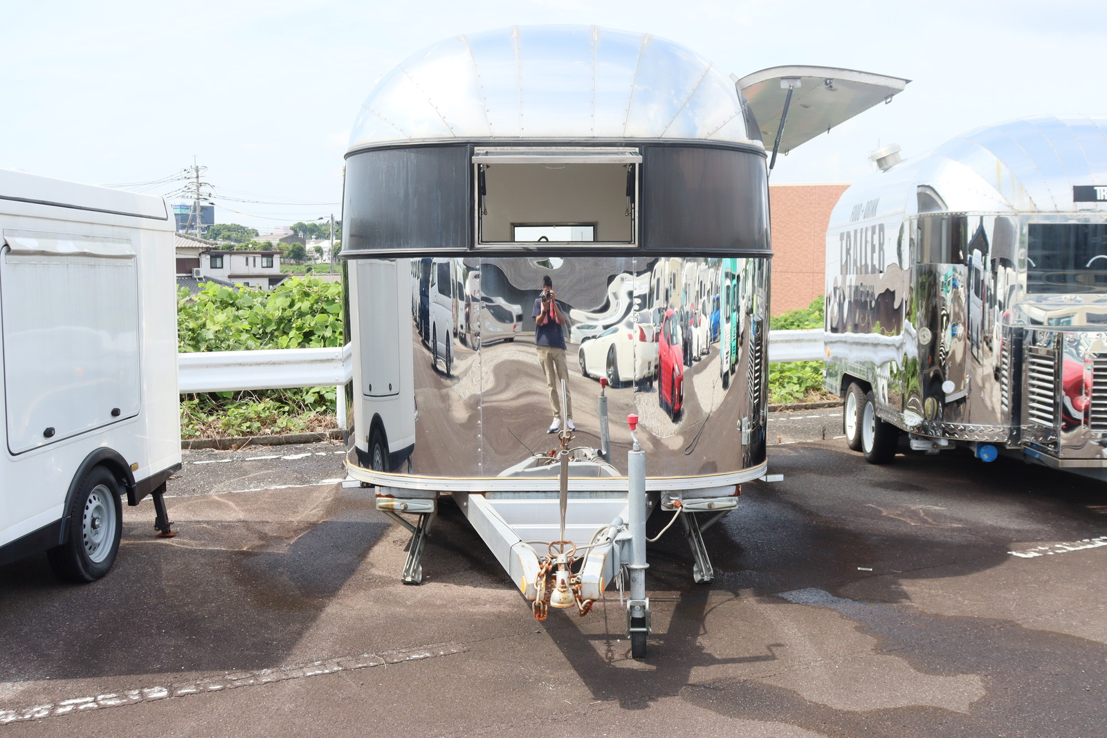 キャンピングカー トレーラー