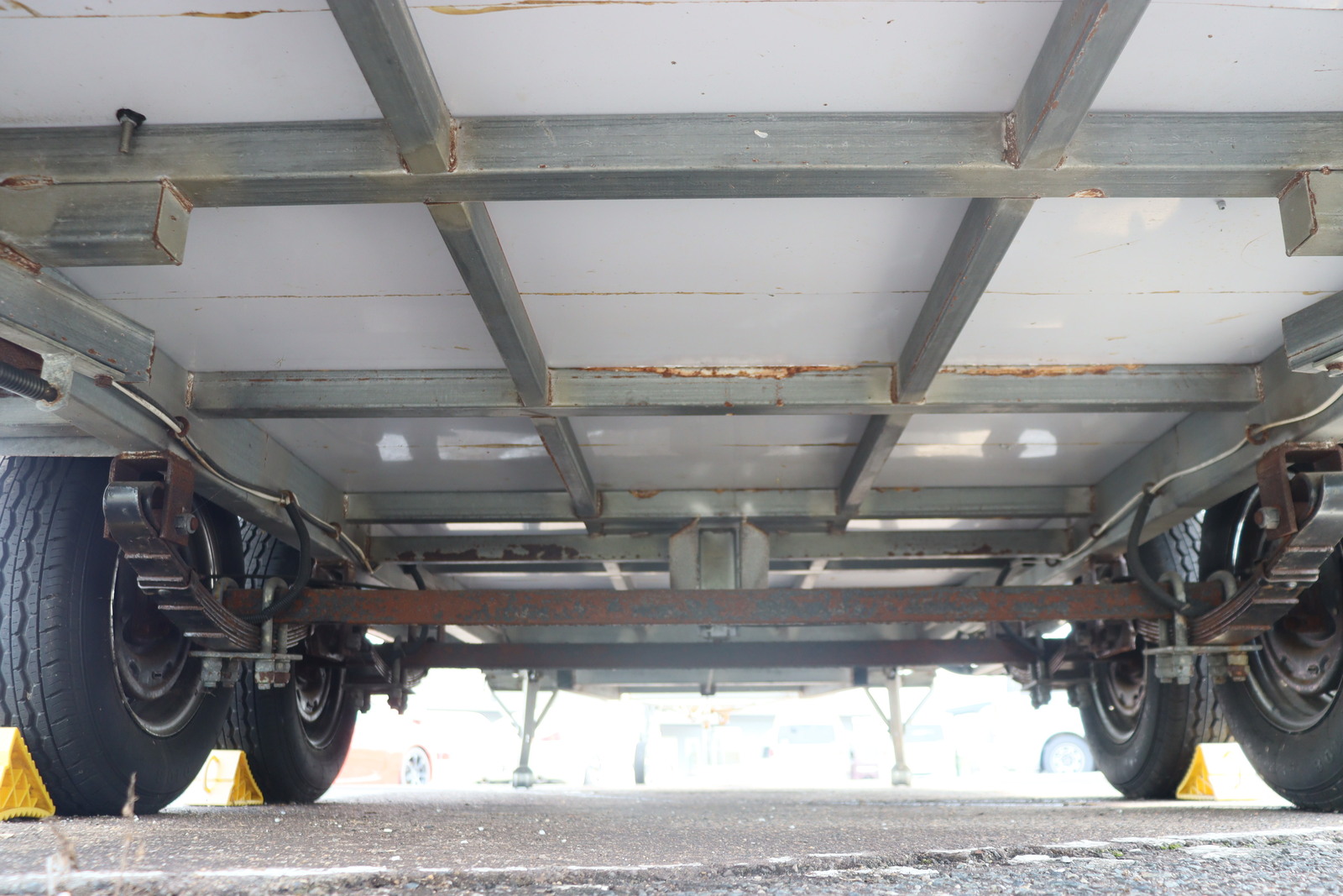 キャンピングカー トレーラー