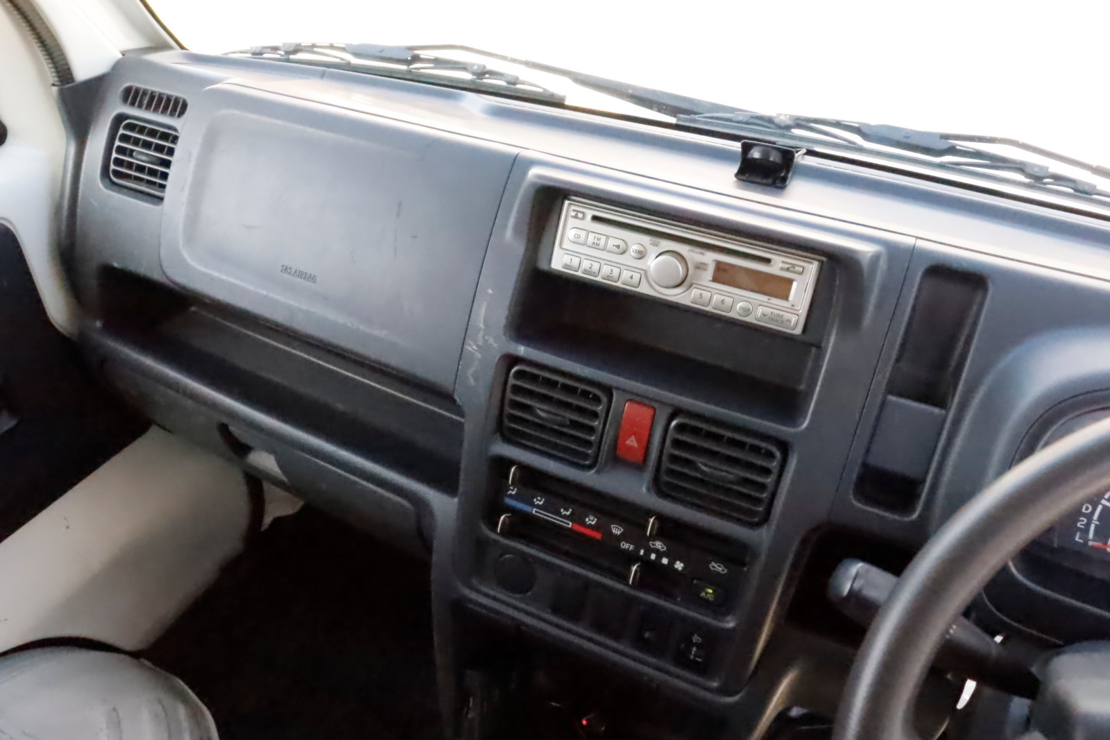 日産 NT100クリッパー