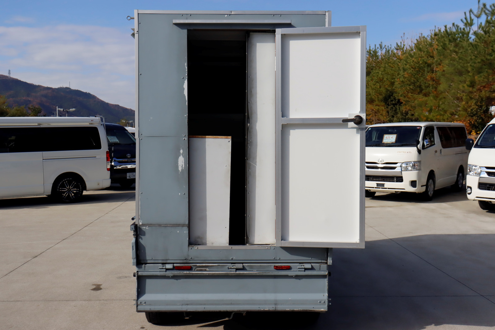 日産 NT100クリッパー