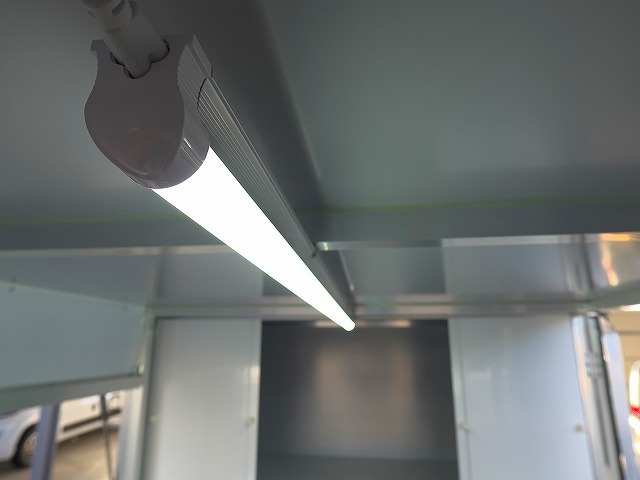 スバル サンバー