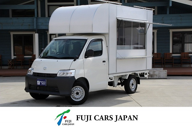 タウンエース 移動販売車　キッチンカー　ケータリングカー