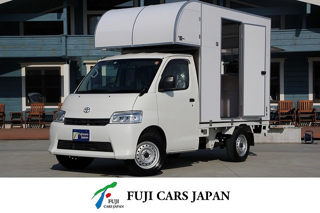 タウンエース 移動販売車 キッチンカー ケータリングカー