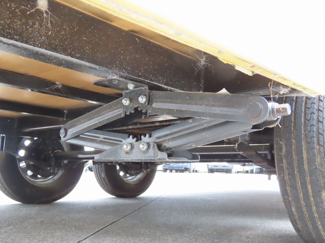 キャンピングカー トレーラー