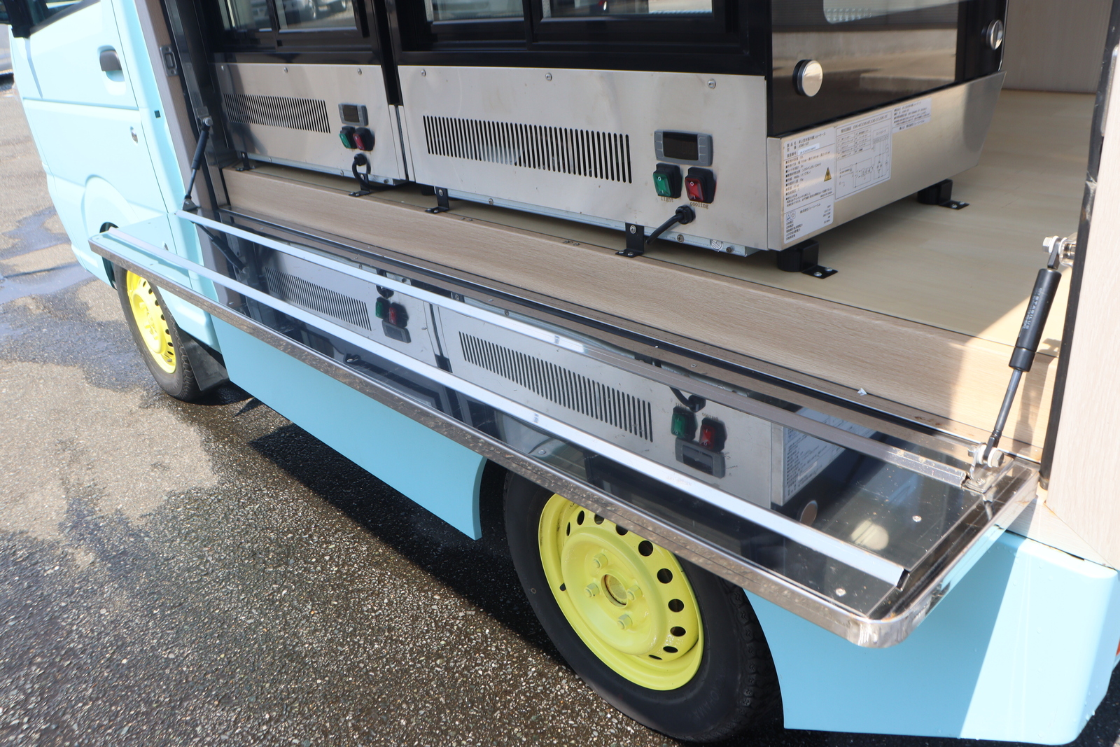 日産 NT100クリッパー