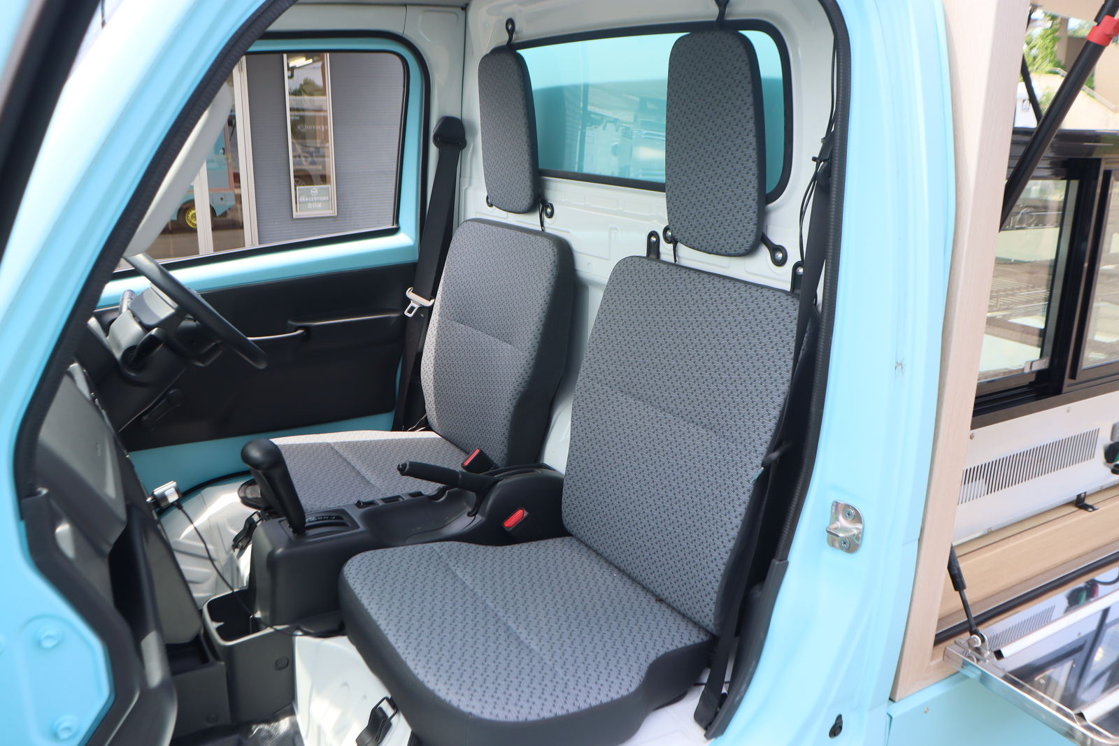 日産 NT100クリッパー