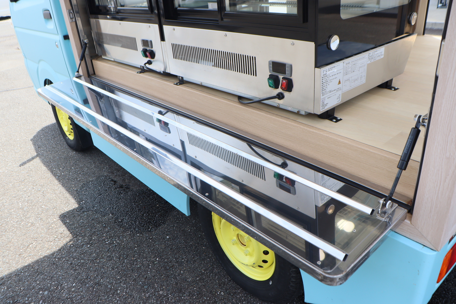 日産 NT100クリッパー