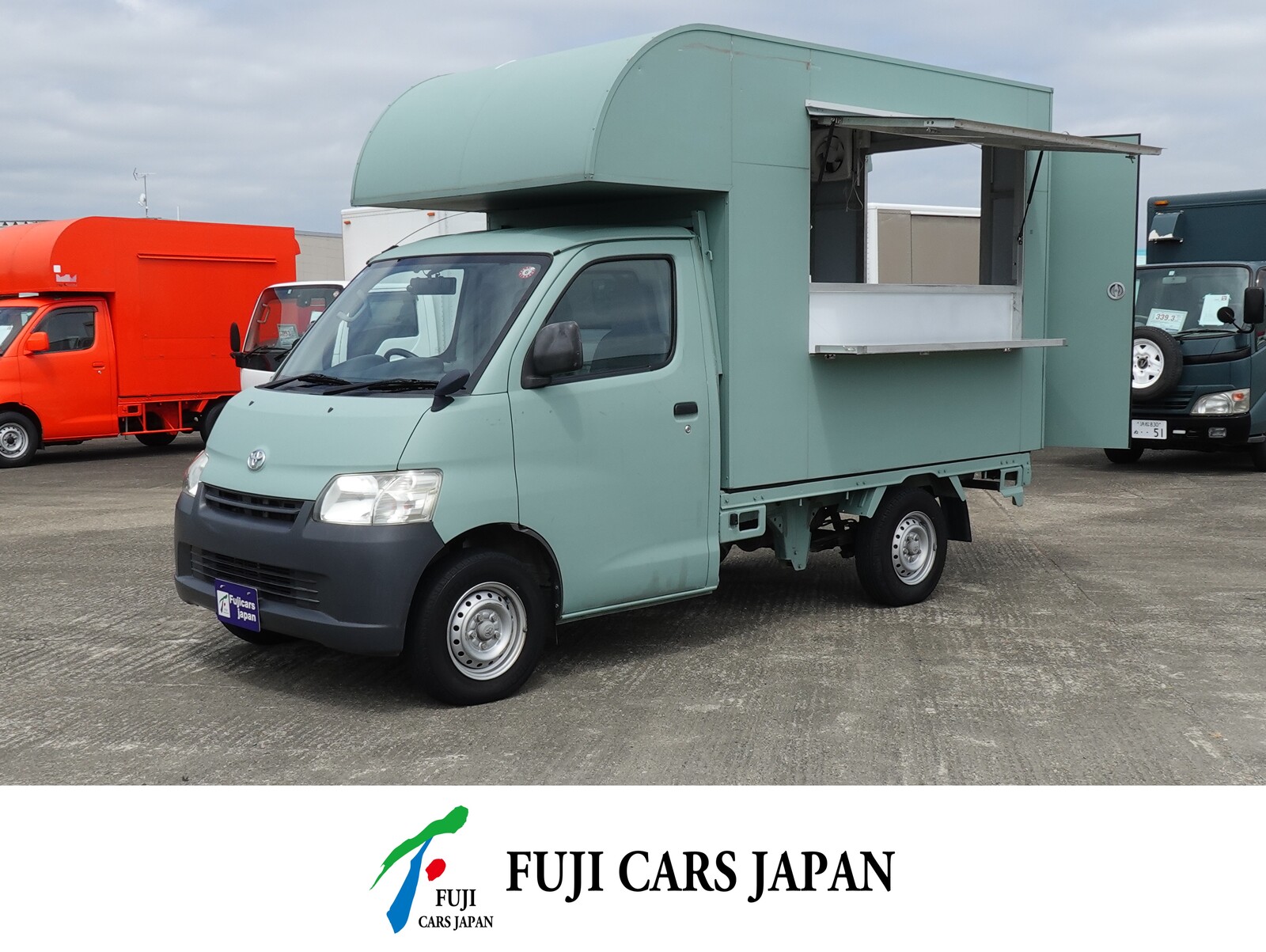 ライトエース 移動販売車 キッチンカー　8ナンバー加工車登録