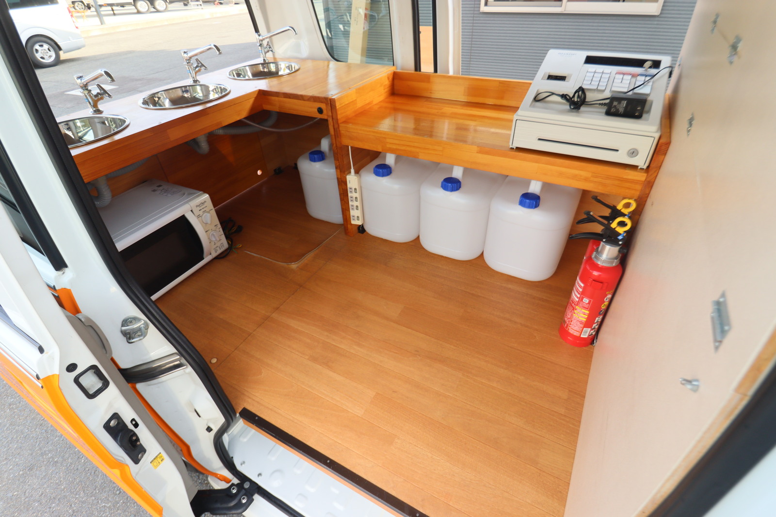 三菱 ミニキャブ