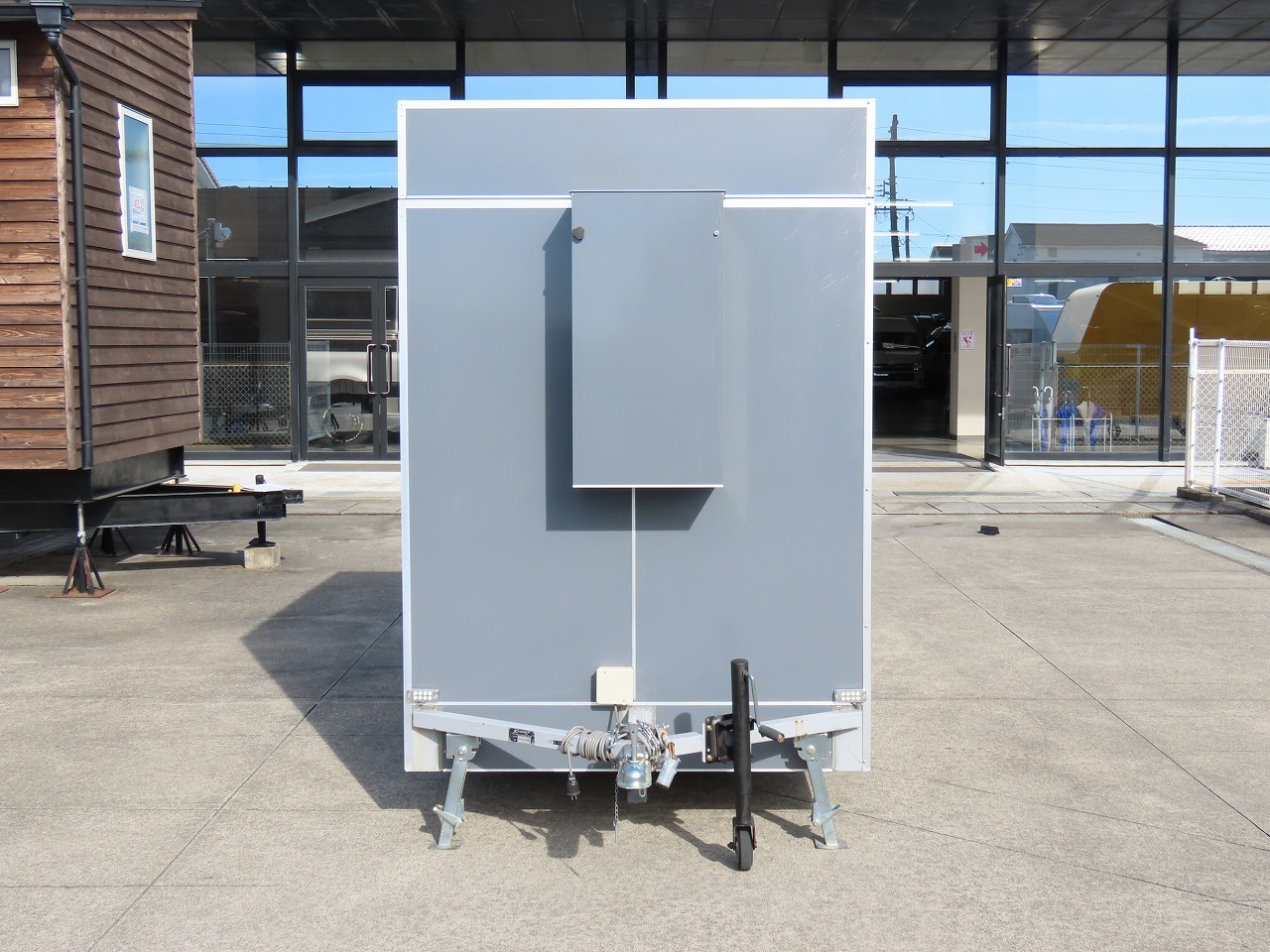 キャンピングカー トレーラー