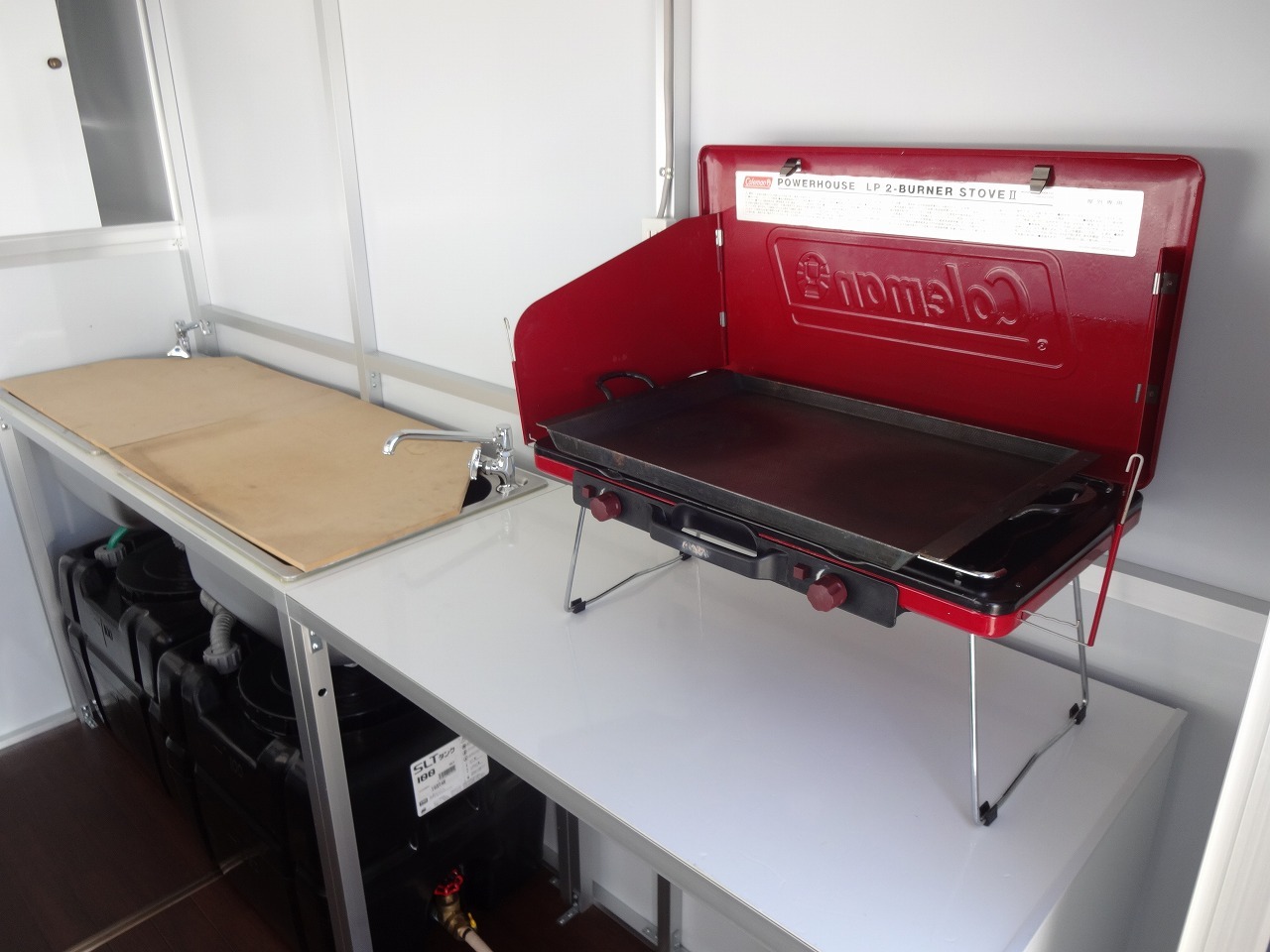 キャンピングカー タウンエース