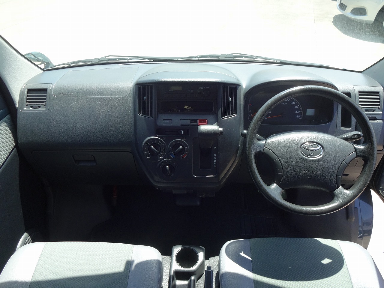 キャンピングカー タウンエース