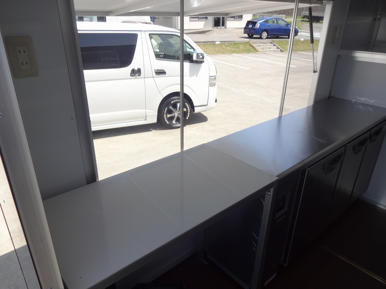 キャンピングカー タウンエース