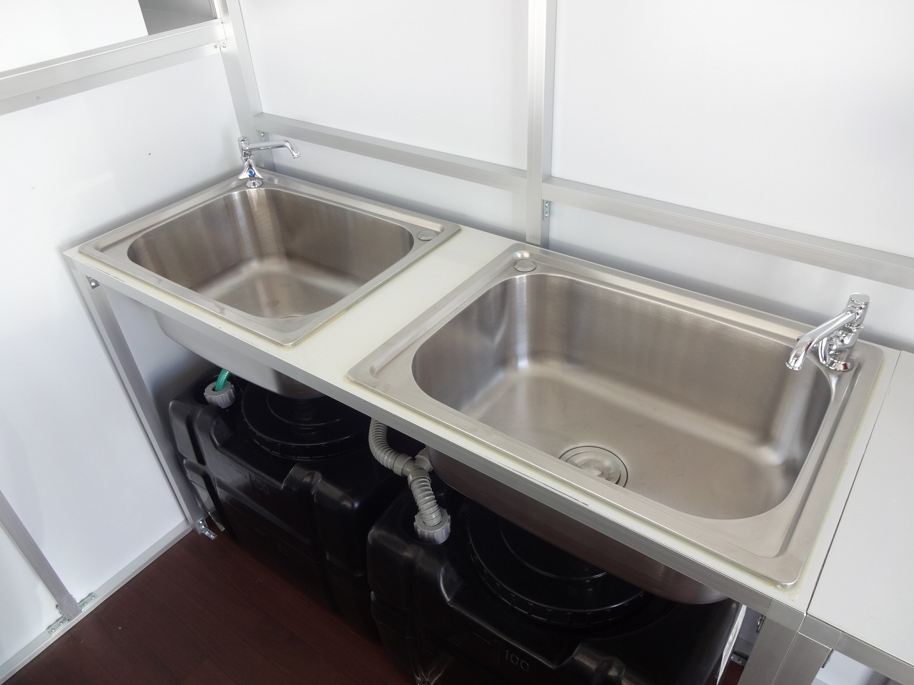 キャンピングカー タウンエース