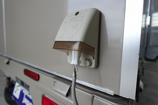 日産 NT100クリッパー