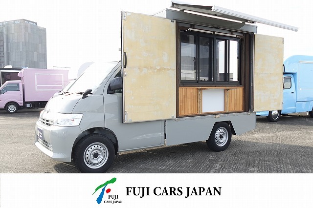 タウンエース 移動販売車 キッチンカー 観音開き
